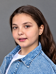 Вишнякова Николь 